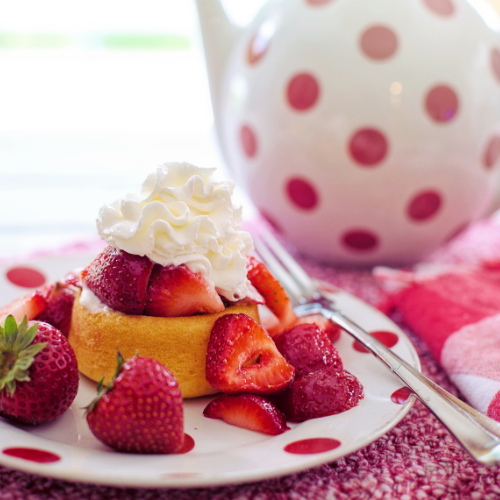 Strawberry Shortcake | 8 oz Candle